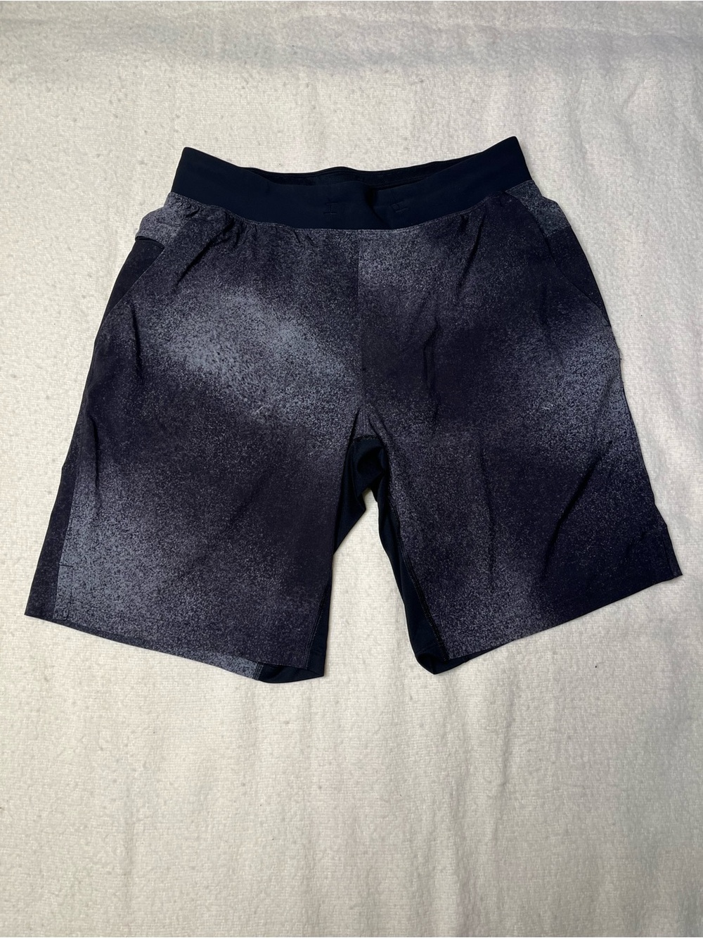 Lululemon Athletica Black T.H.E Only Shorts Unlined Elastic Waist Mens Medium